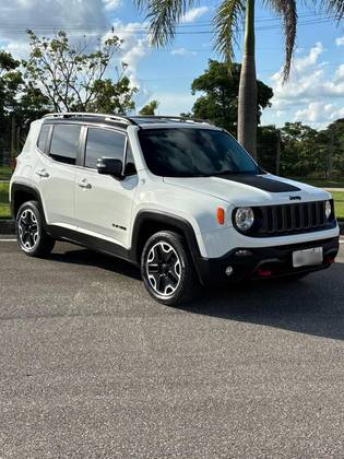 JEEP RENEGADE 2.0 16V TURBO DIESEL TRAILHAWK 4P 4X4 AUTOMÁTICO